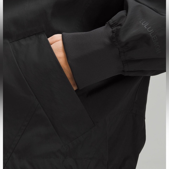 Lululemon Lightweight Hem-Cinch Bomber Jacket - Picture 4 of 7